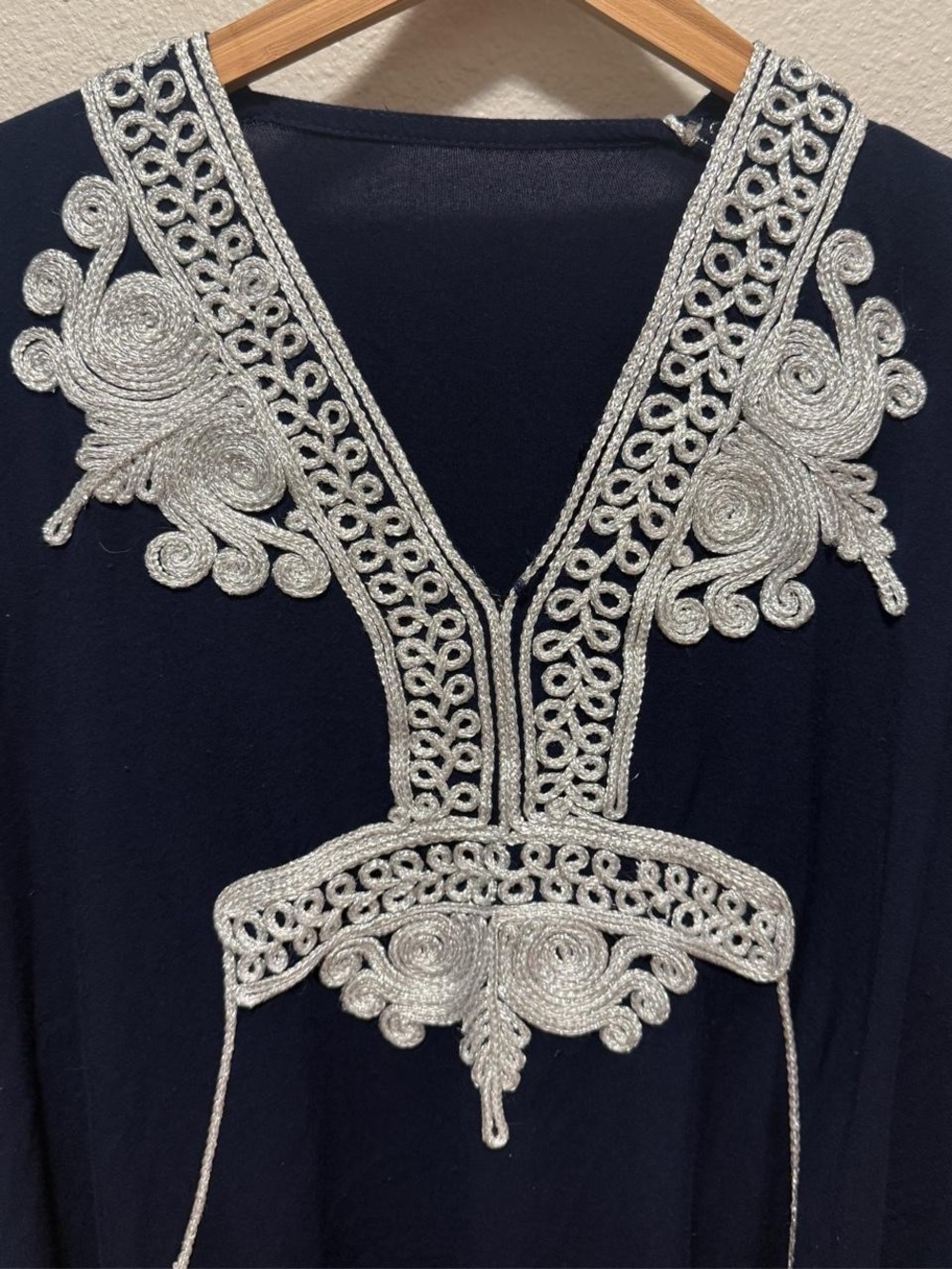 Vintage 70s embroidered kaftan - Picture 2 of 5